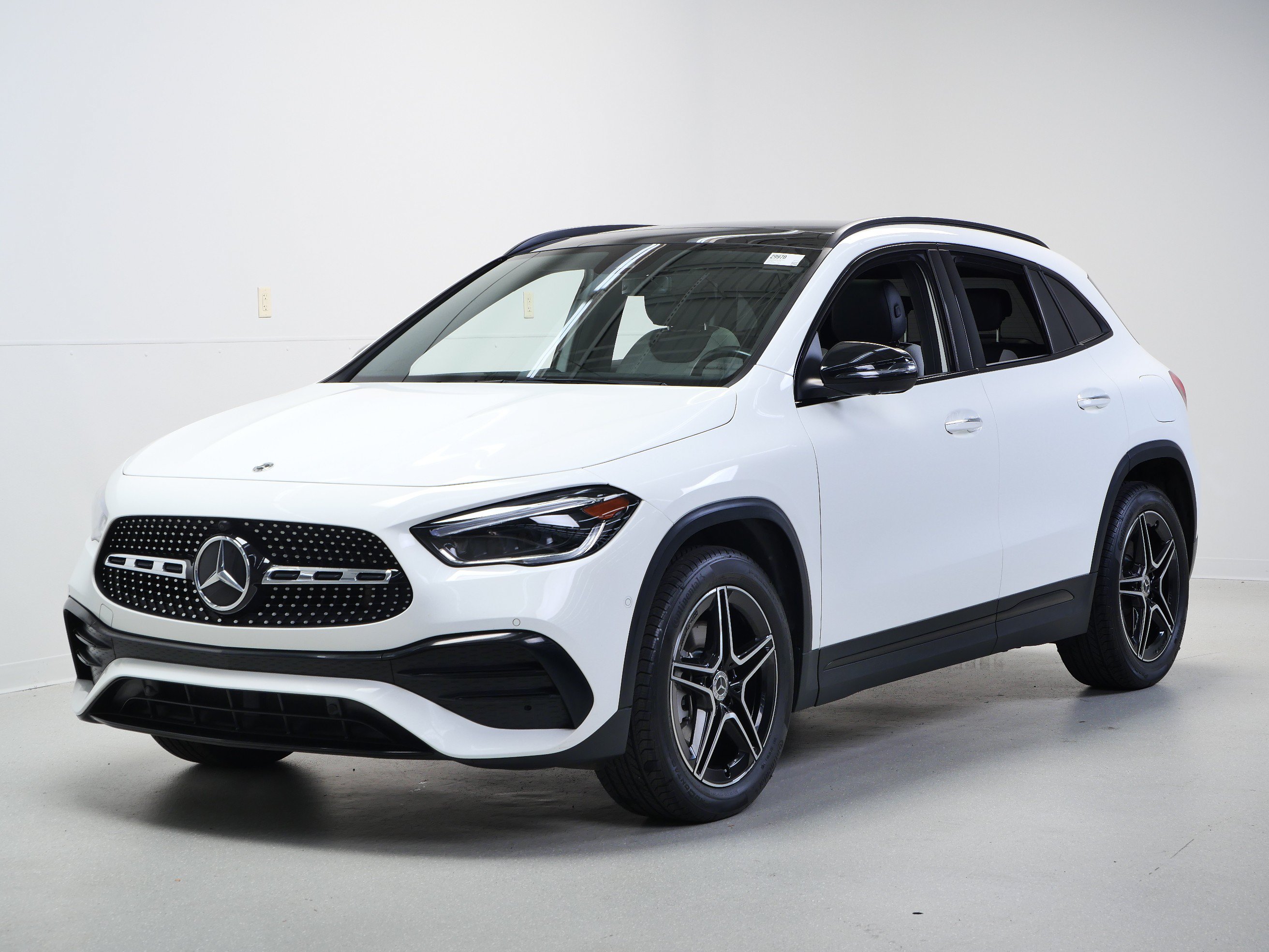 Used 2022 Mercedes-Benz GLA 250 4MATIC image 10