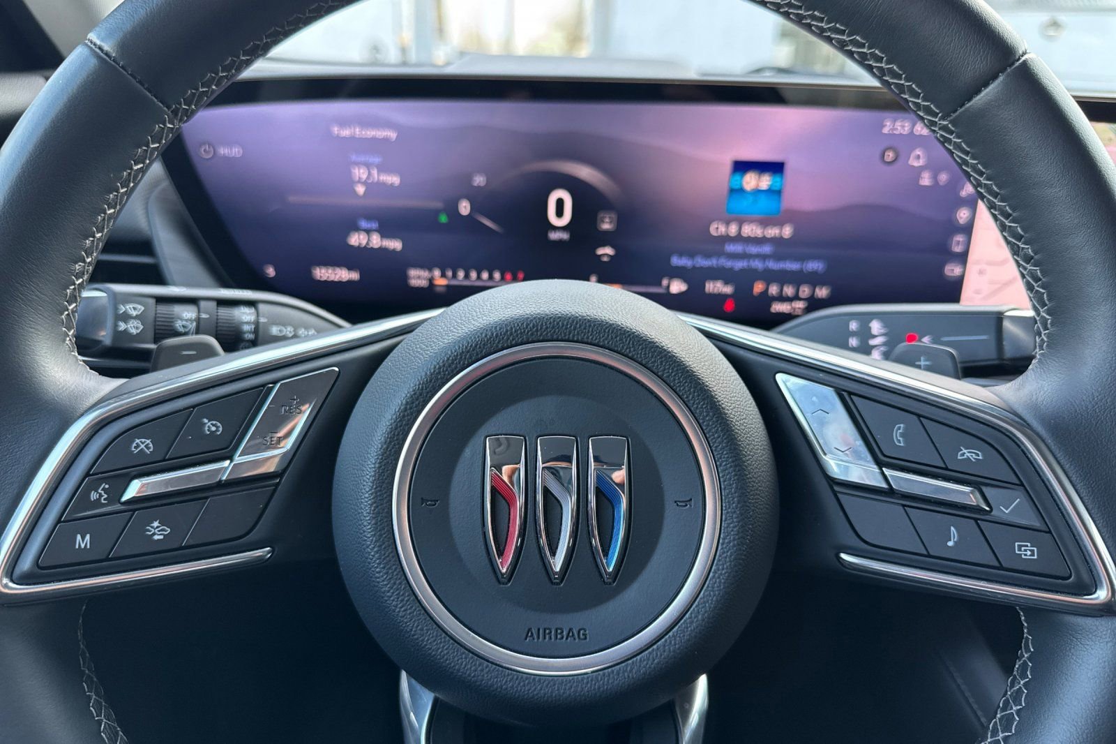 Certified 2025 Buick Envision Preferred image 27