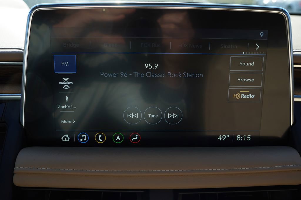 Used 2021 Chevrolet Suburban Premier w/ Premium Package AWD/4WD image 30