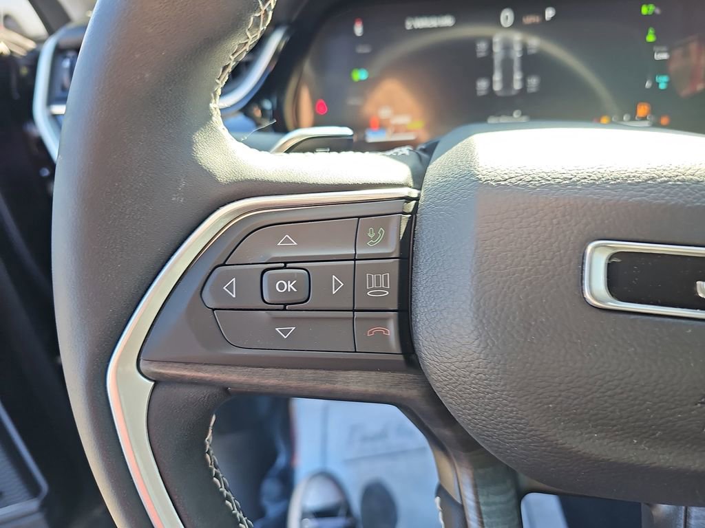 Used 2023 Jeep Grand Cherokee 4WD 4xe image 21