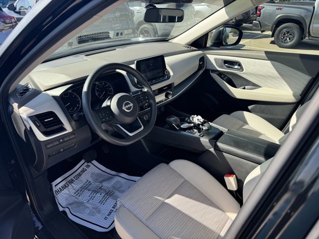 Certified 2023 Nissan Rogue SV image 1