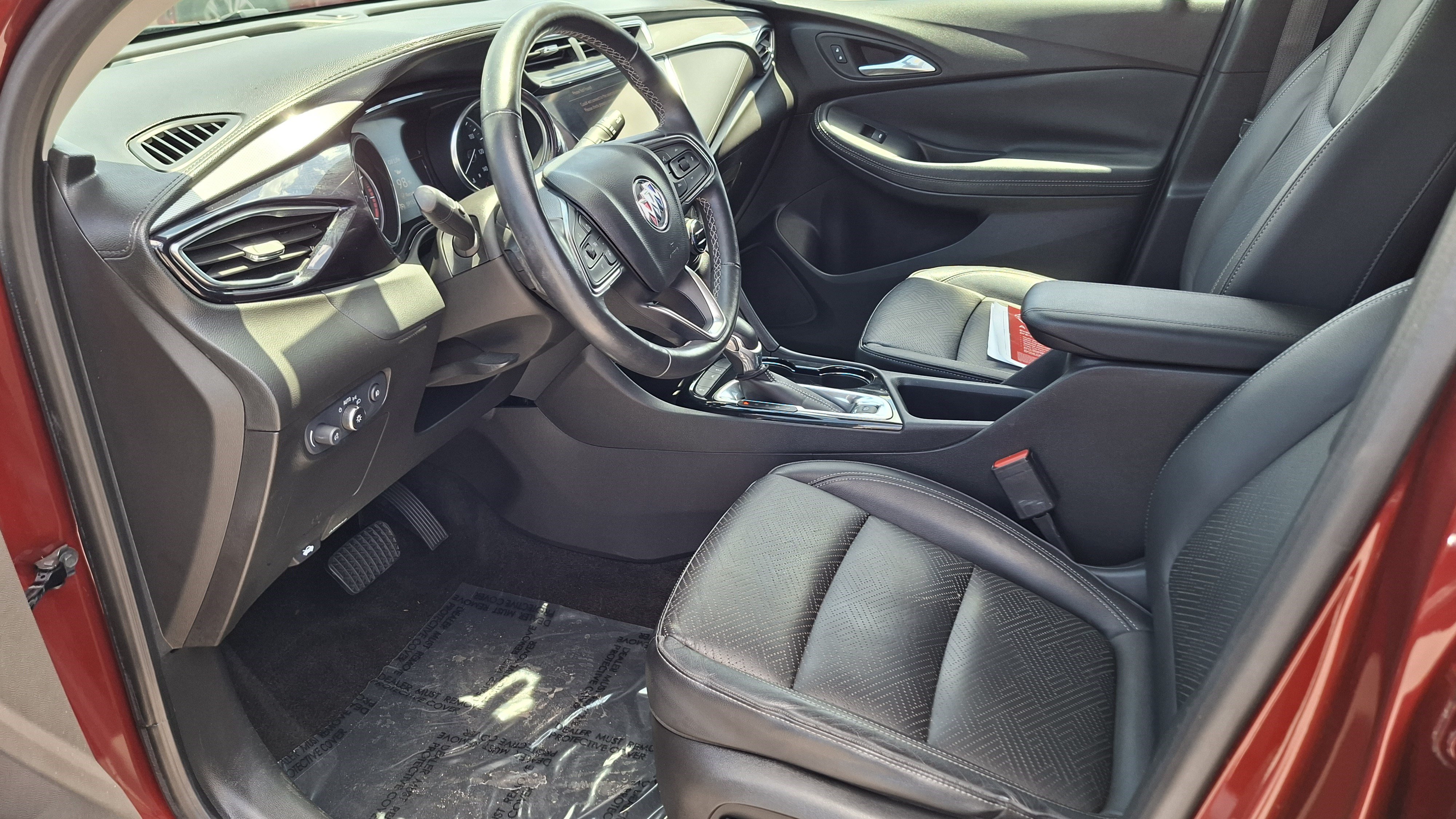 Used 2022 Buick Encore GX Essence w/ Sport Touring Package FWD image 9