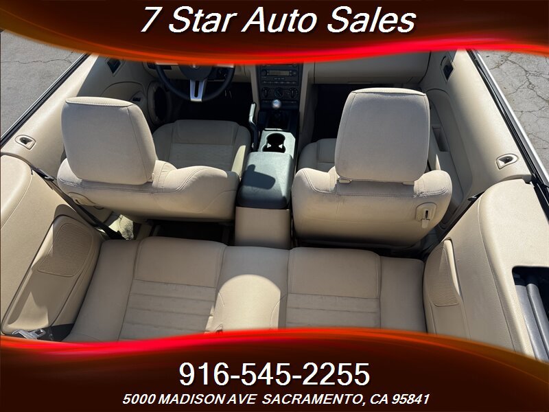 Used 2005 Ford Mustang GT Premium image 11