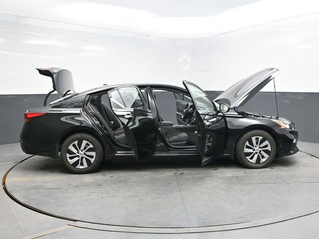 Used 2020 Nissan Altima 2.5 S FWD image 39