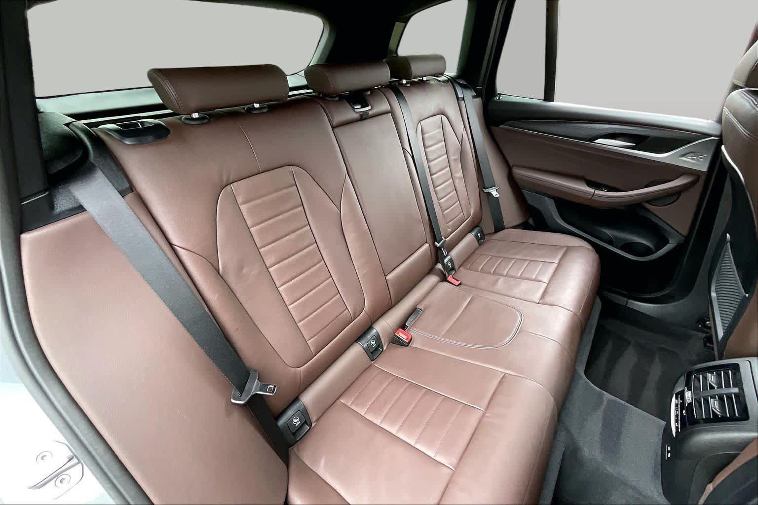 Used 2024 BMW X3 xDrive30i w/ Premium Package w/ZPA AWD/4WD image 18