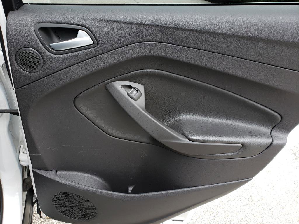 Used 2015 Ford Escape Titanium image 17