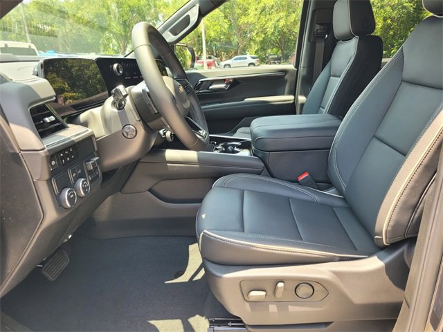 New 2025 Chevrolet Suburban Premier w/ Sun And Tow Package image 10