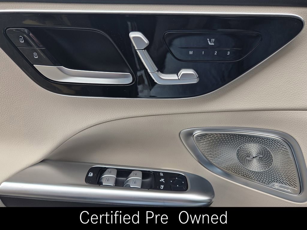 Used 2025 Mercedes-Benz C 300 4MATIC Sedan image 29