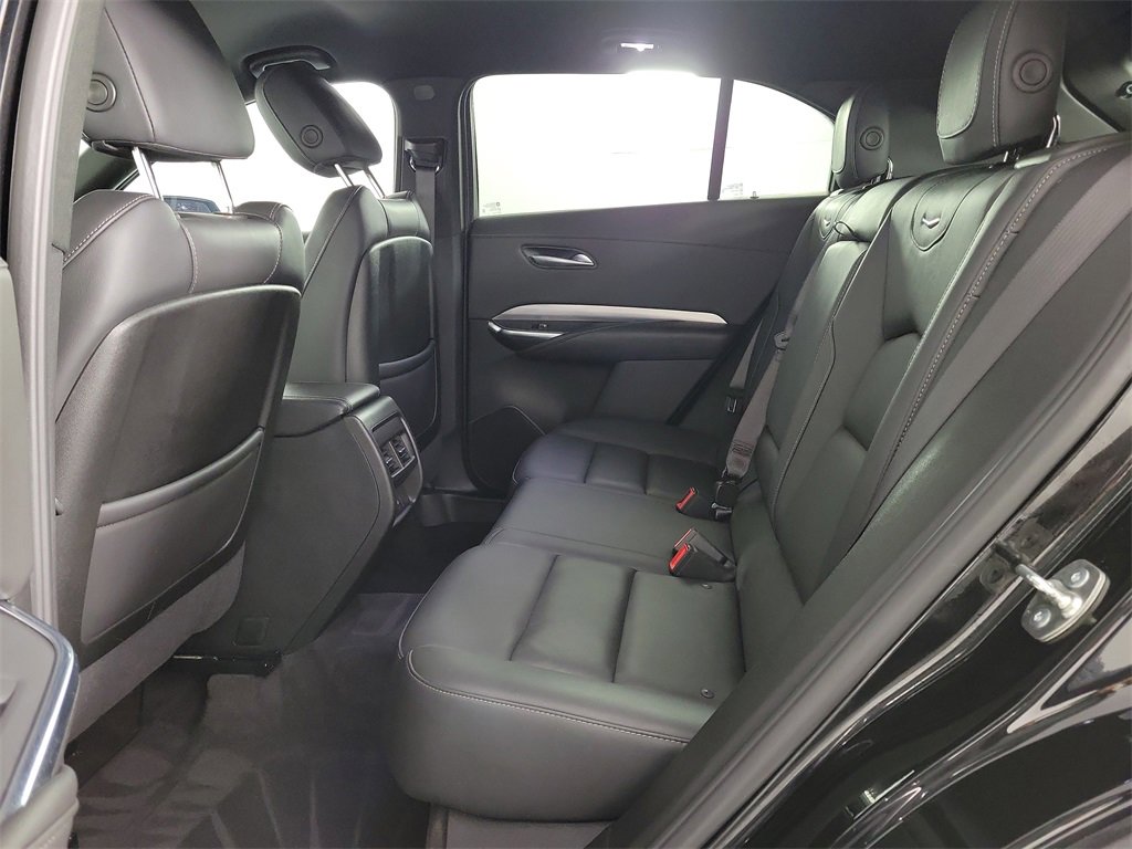 Certified 2025 Cadillac XT4 Premium Luxury image 11