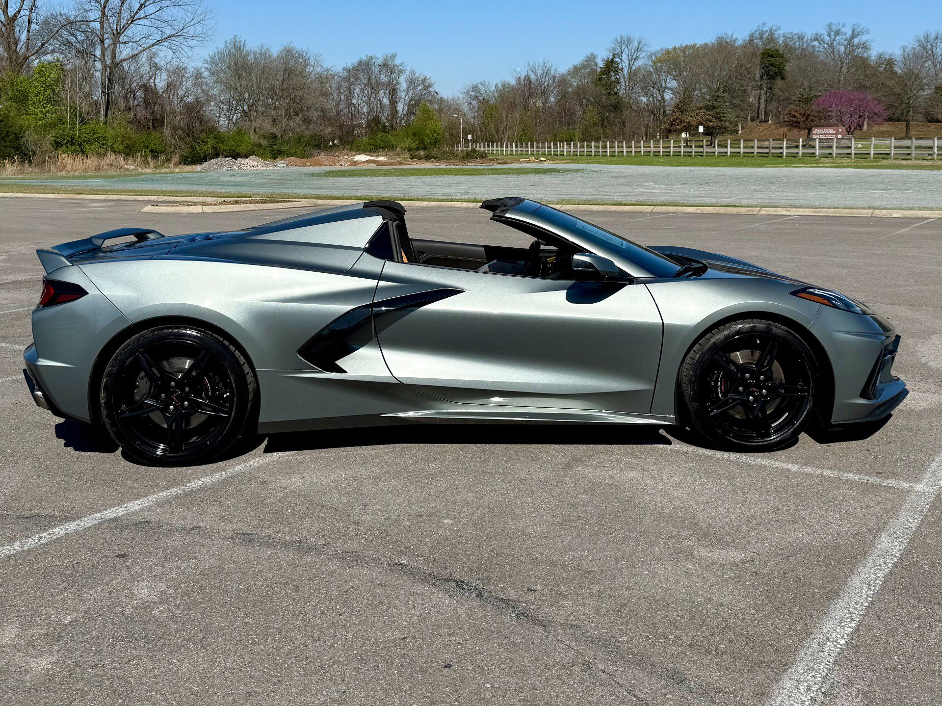 Used 2023 Chevrolet Corvette Stingray Premium Conv w/ Z51 Performance Package RWD image 7