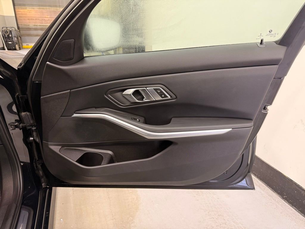 Used 2023 BMW 330i xDrive 330i xDrive image 27
