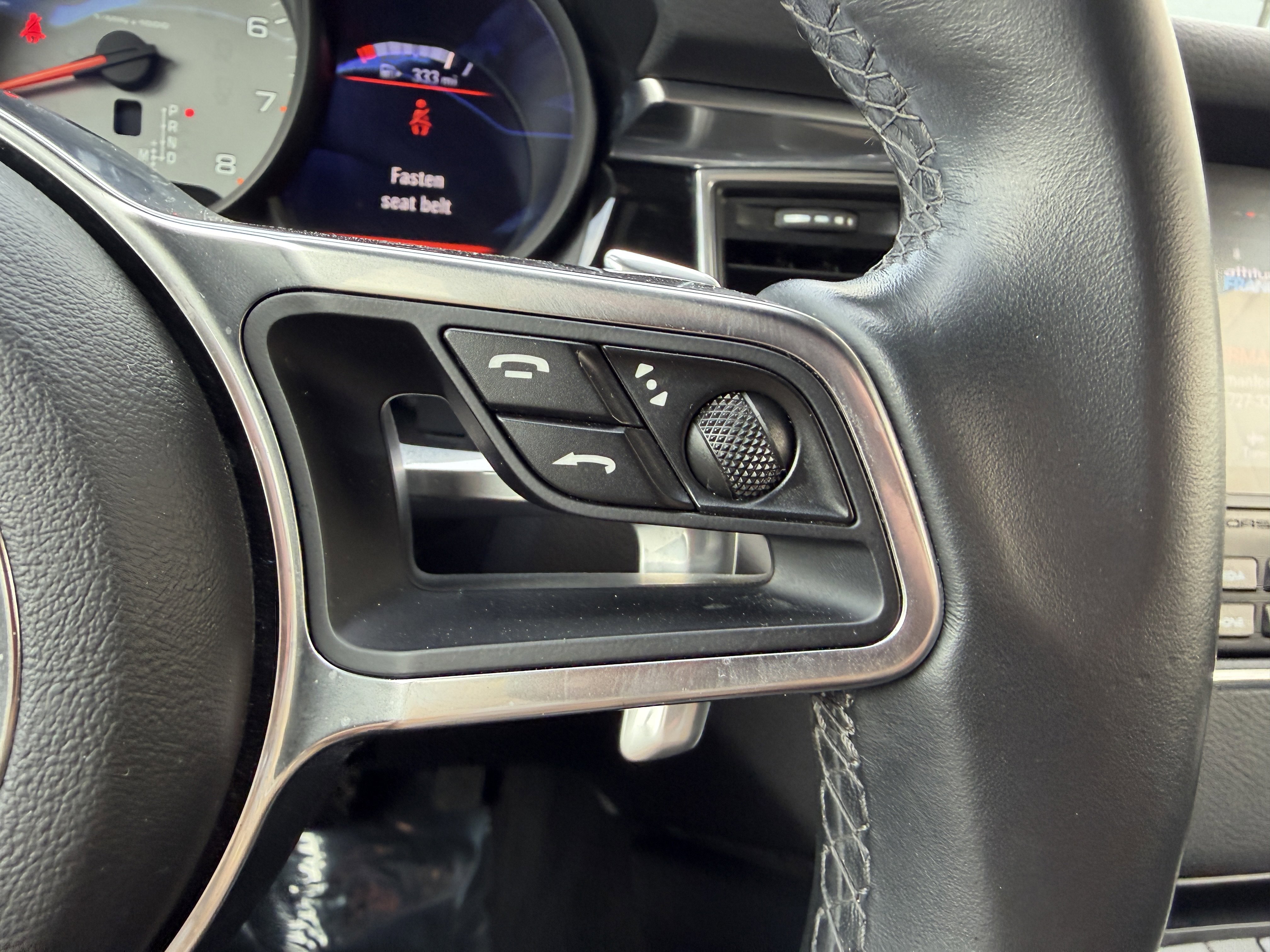 Certified 2017 Porsche Macan S image 33