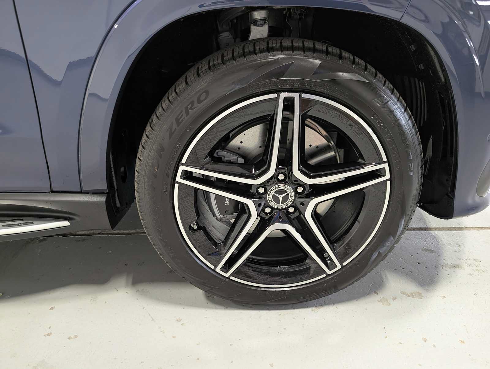 New 2026 Mercedes-Benz GLS 450 4MATIC image 3