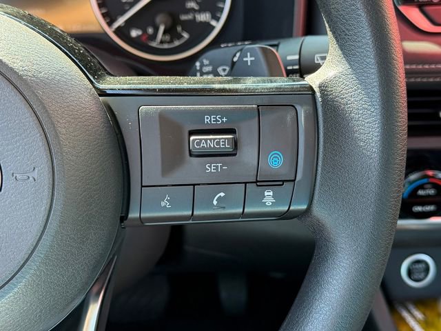 Certified 2023 Nissan Rogue SV image 16