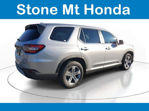 Used 2025 Honda Pilot EX-L image 6