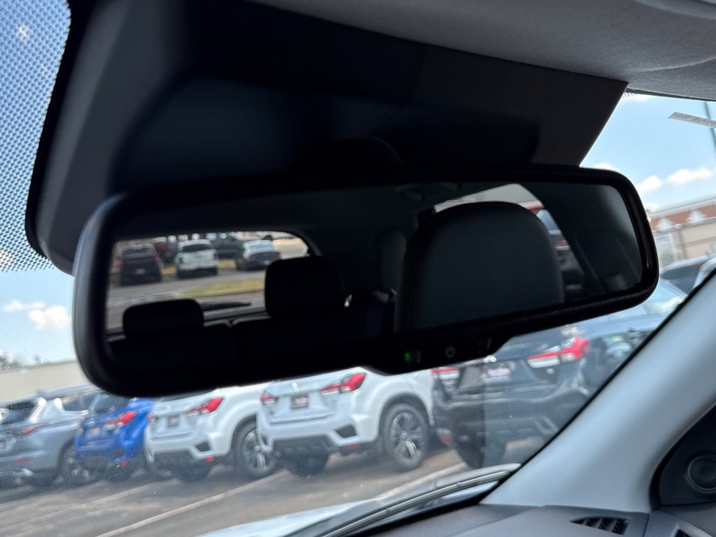 New 2027 Mitsubishi Outlander Sport SE FWD image 20