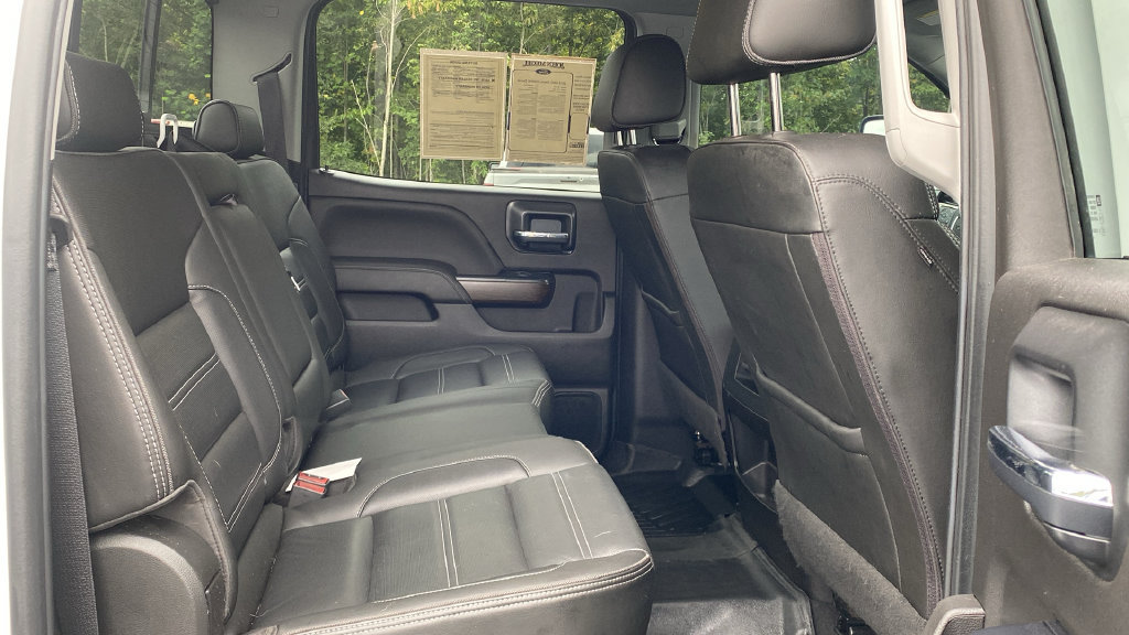 Used 2019 GMC Sierra 2500 Denali w/ Duramax Plus Package AWD/4WD image 13