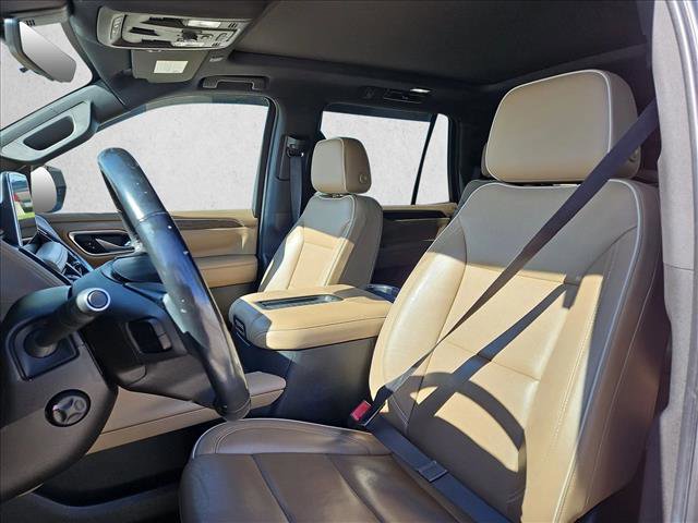 Used 2021 Chevrolet Tahoe Premier w/ Premium Package image 17