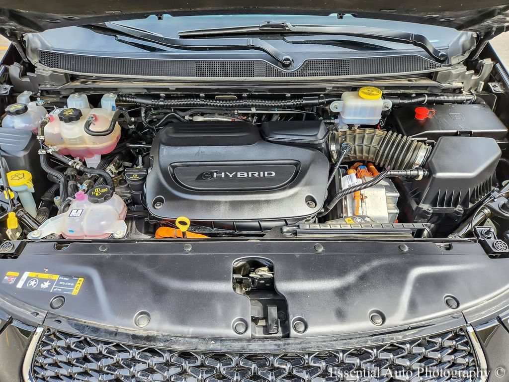 Used 2023 Chrysler Pacifica Touring-L FWD image 30