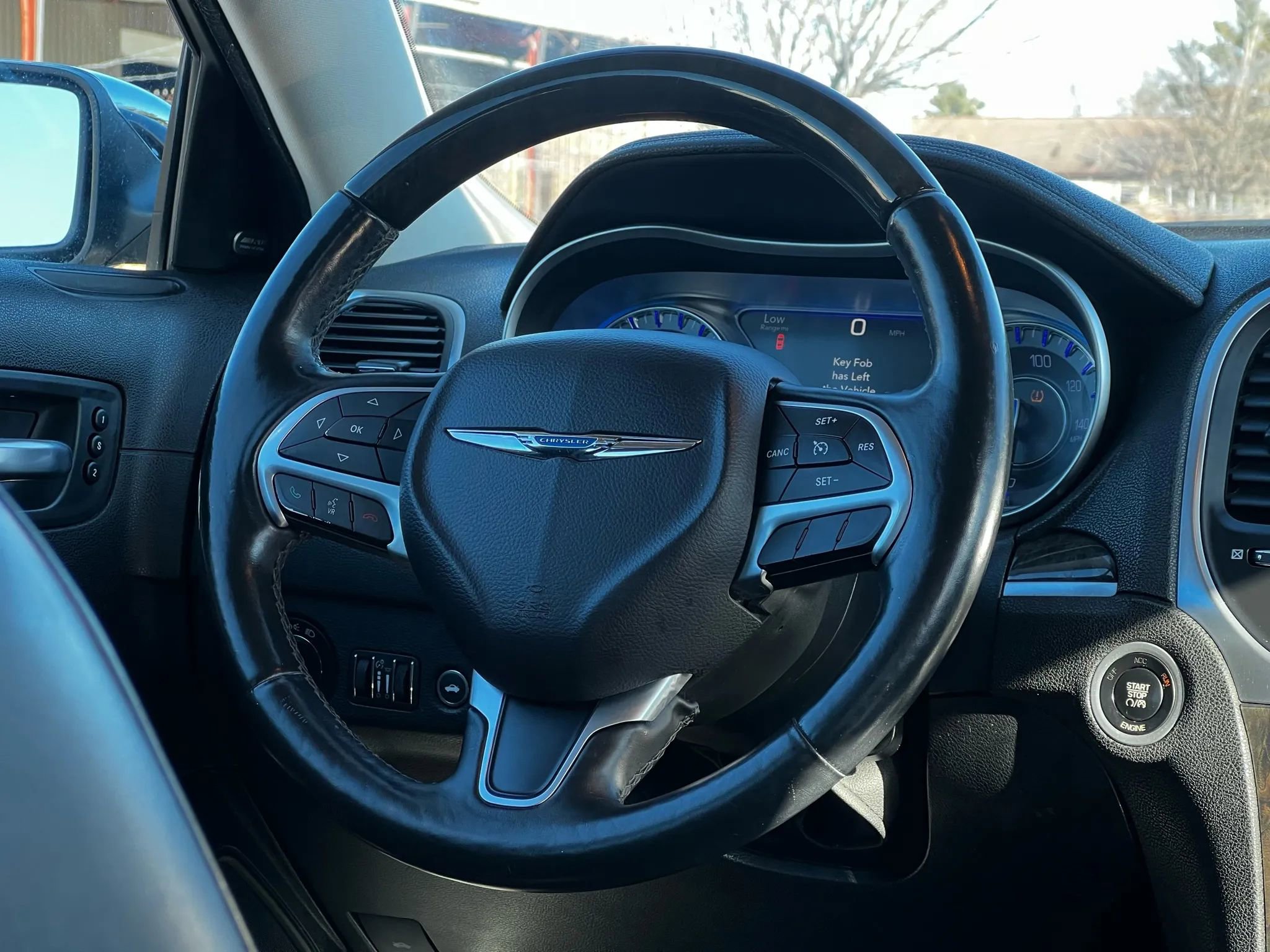 Used 2016 Chrysler 300 C image 26