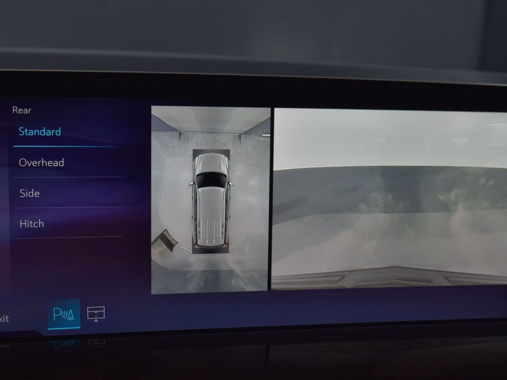 Certified 2025 Cadillac Escalade Sport Platinum w/ LPO, Floor Liner Package image 21