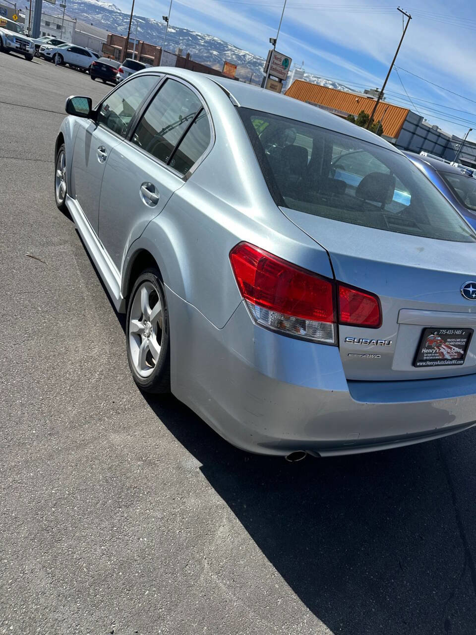 Used 2013 Subaru Legacy 2.5i Premium w/ All-Weather Pkg image 7