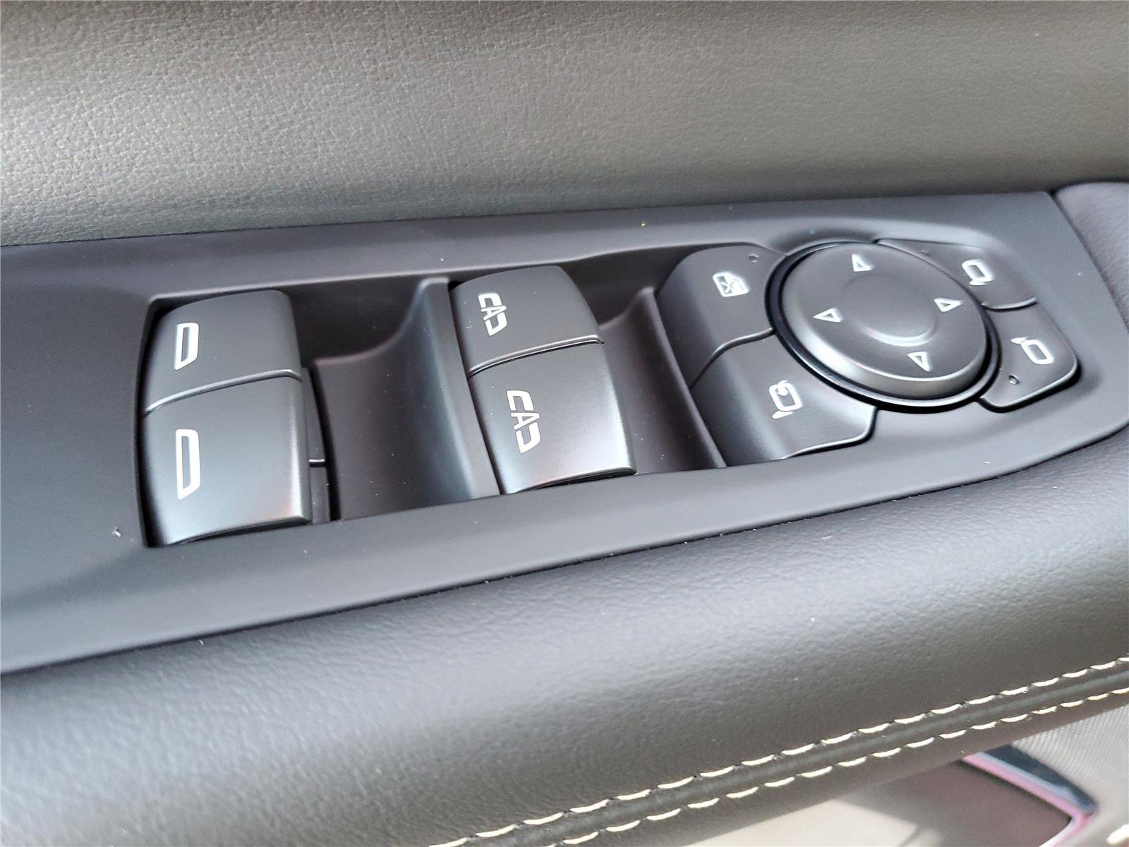 New 2026 GMC Yukon Elevation w/ Elevation Premium Package image 23