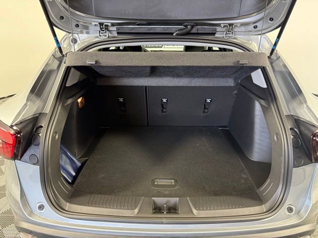 New 2025 Chevrolet Trax LT FWD image 10