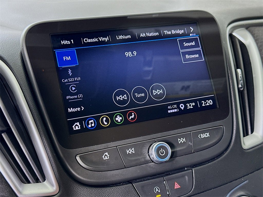 Used 2022 Chevrolet Malibu LT image 27