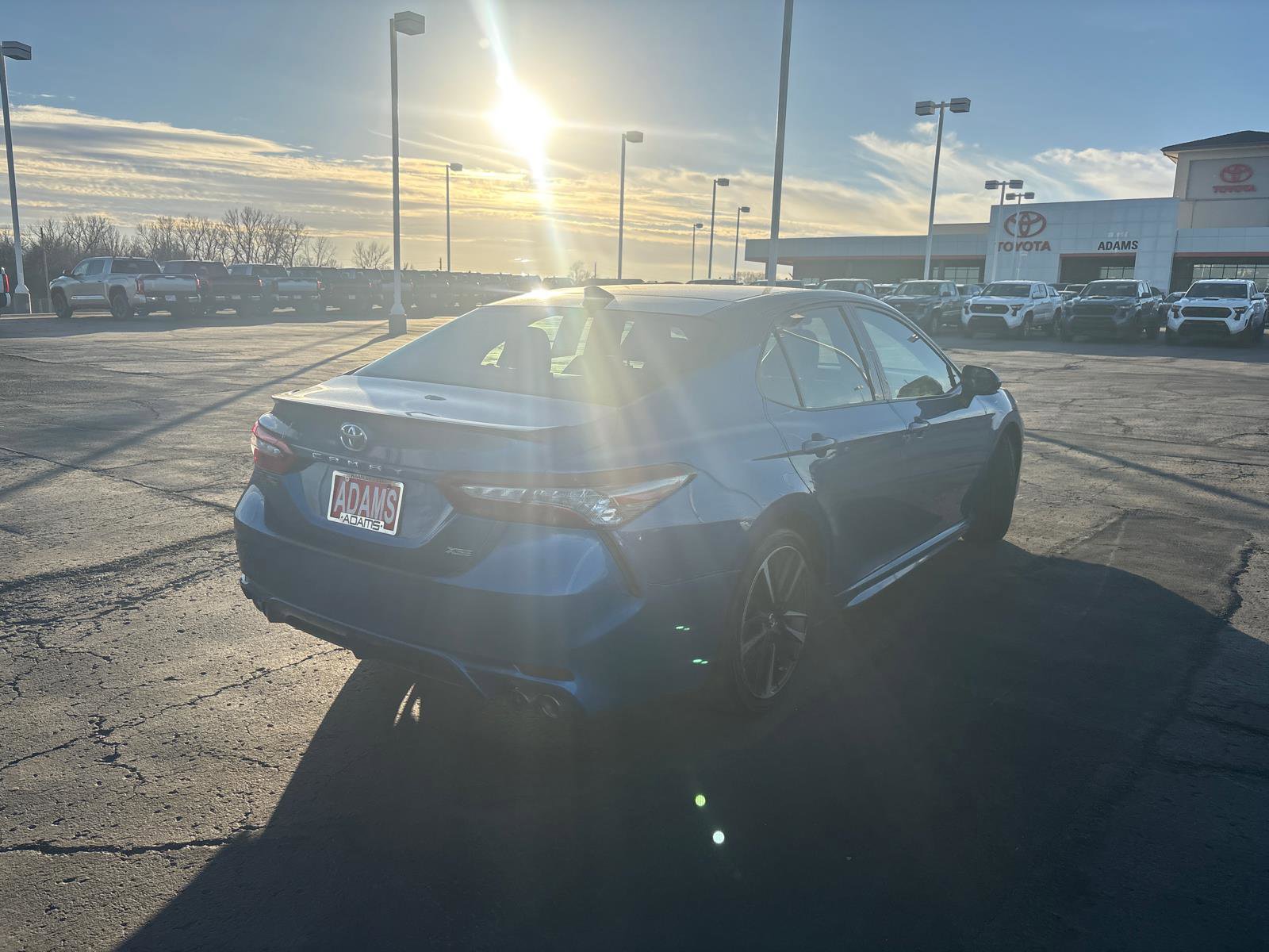 Used 2018 Toyota Camry XSE image 8