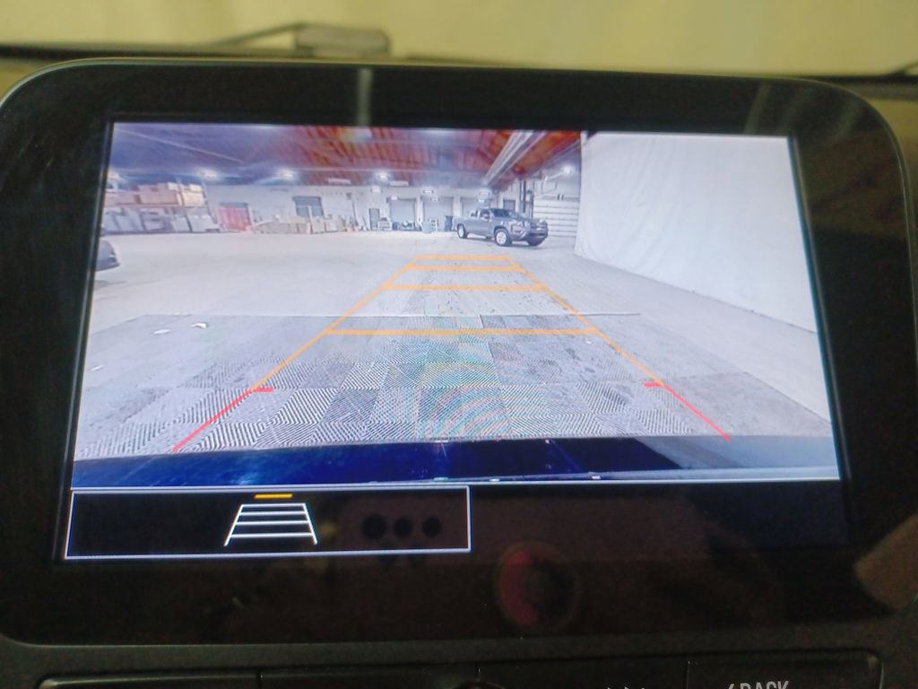 Used 2023 Chevrolet Malibu LT image 23