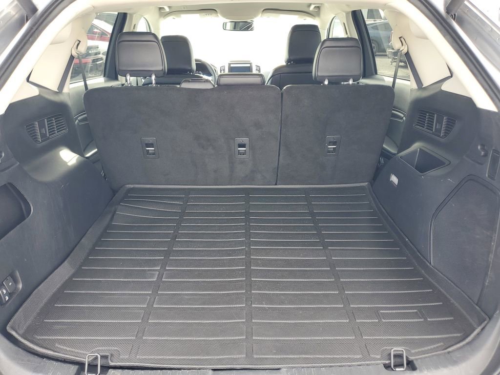 Used 2024 Ford Edge Titanium image 10