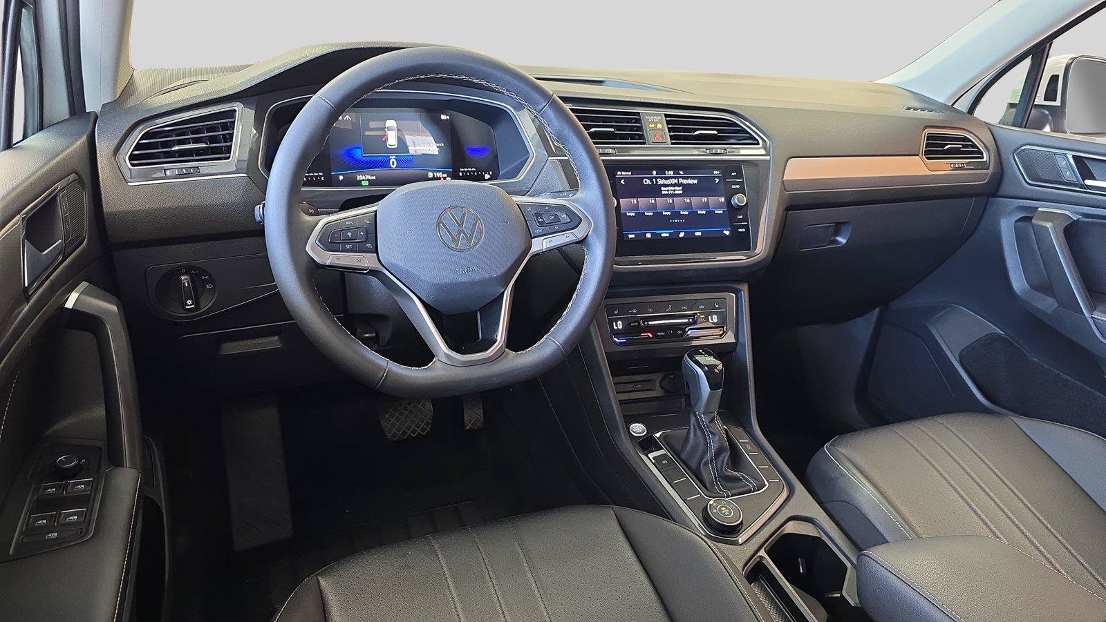 Used 2024 Volkswagen Tiguan SE AWD/4WD image 20