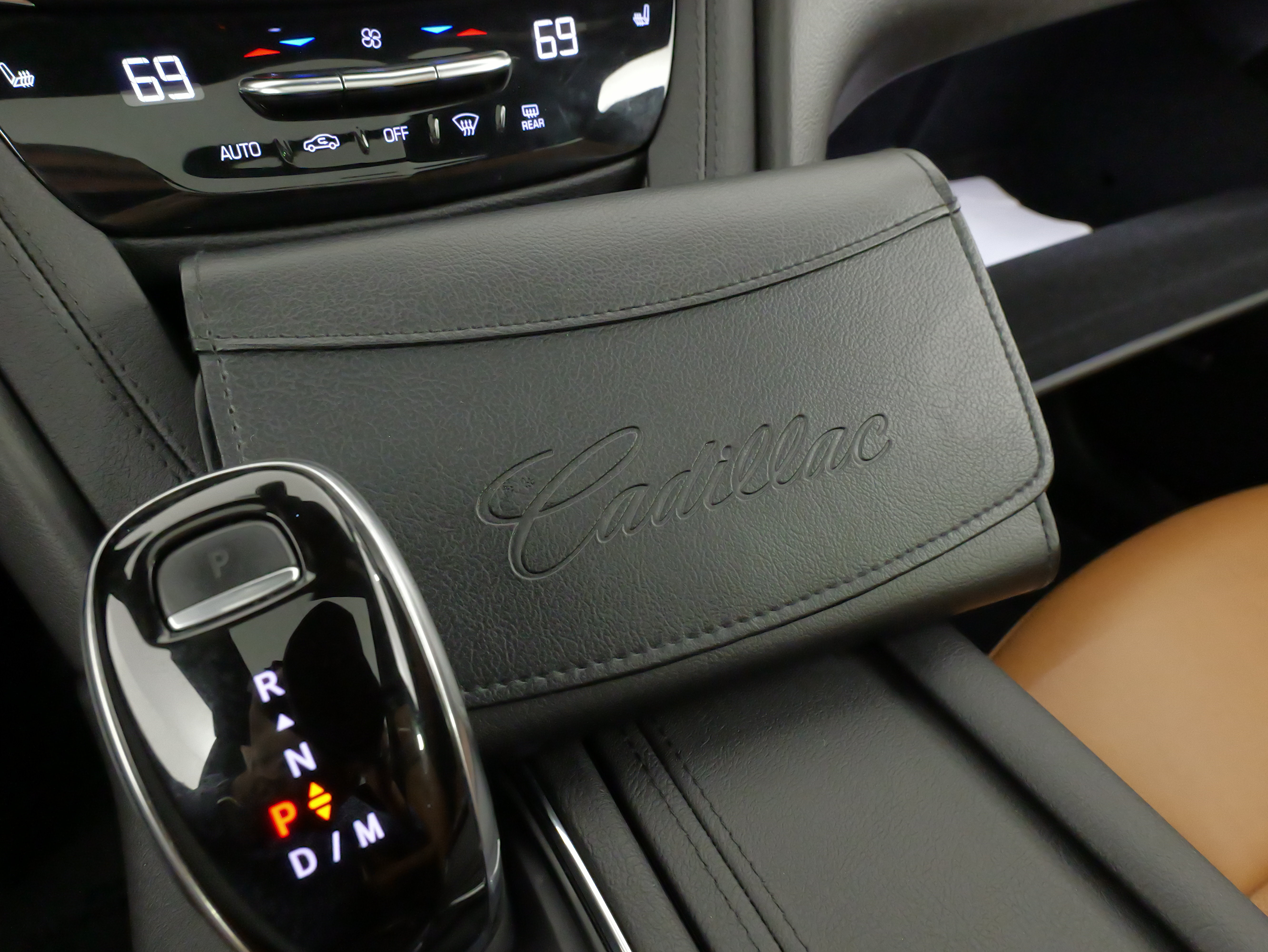 Used 2021 Cadillac XT5 Premium Luxury AWD/4WD image 56