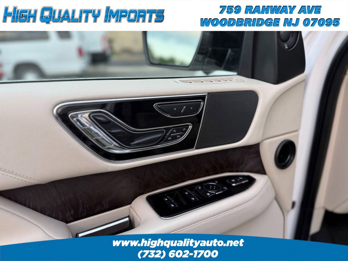 Used 2018 Lincoln Navigator Select w/ Technology Package AWD/4WD image 51