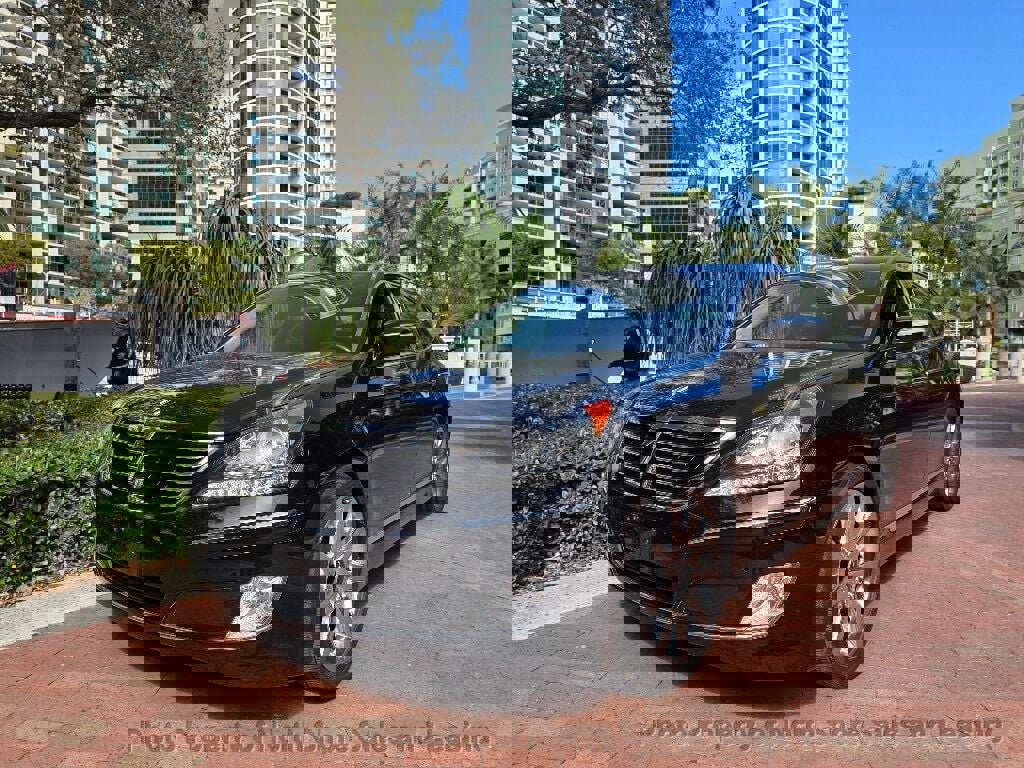 Used 2011 Hyundai Equus Ultimate image 3