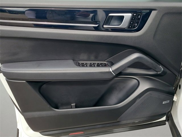 Used 2021 Porsche Cayenne image 14