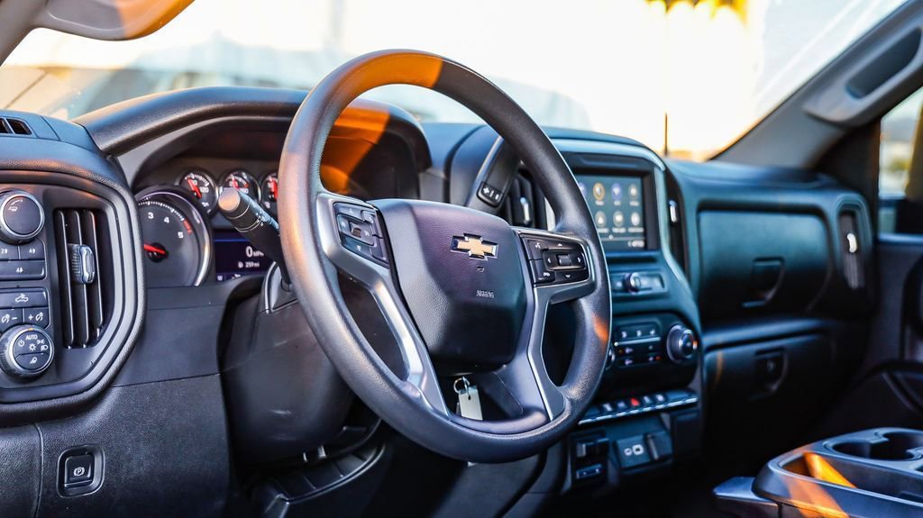 Used 2023 Chevrolet Silverado 2500 Custom w/ Custom Value Package image 20