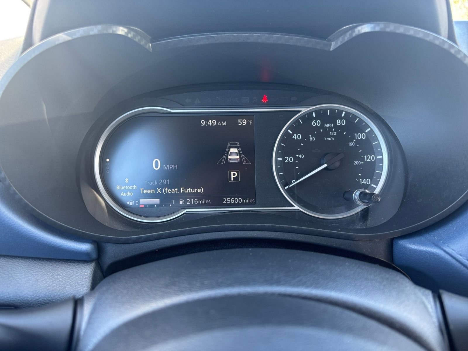 Used 2025 Nissan Versa SV image 38