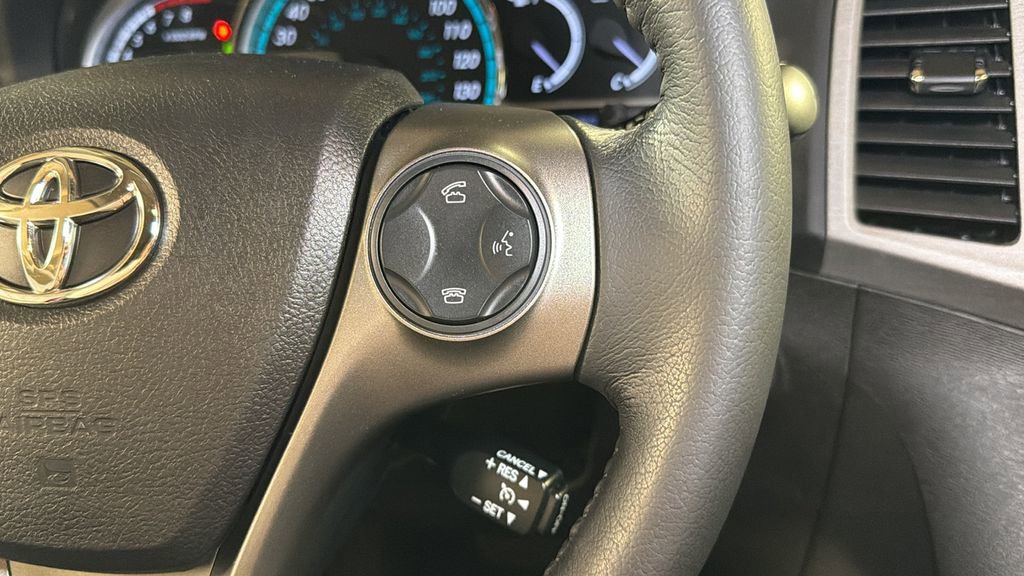 Used 2015 Toyota Venza XLE image 28