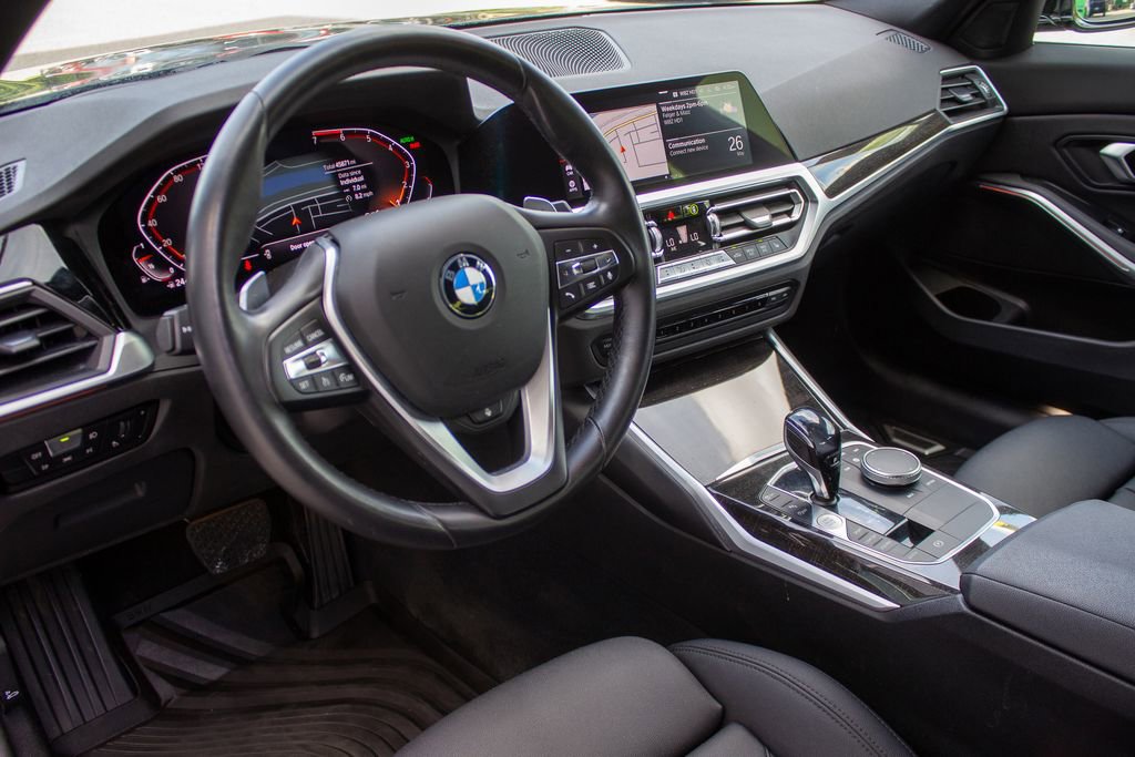 Used 2020 BMW 330i xDrive Sedan w/ Premium Package AWD/4WD image 9