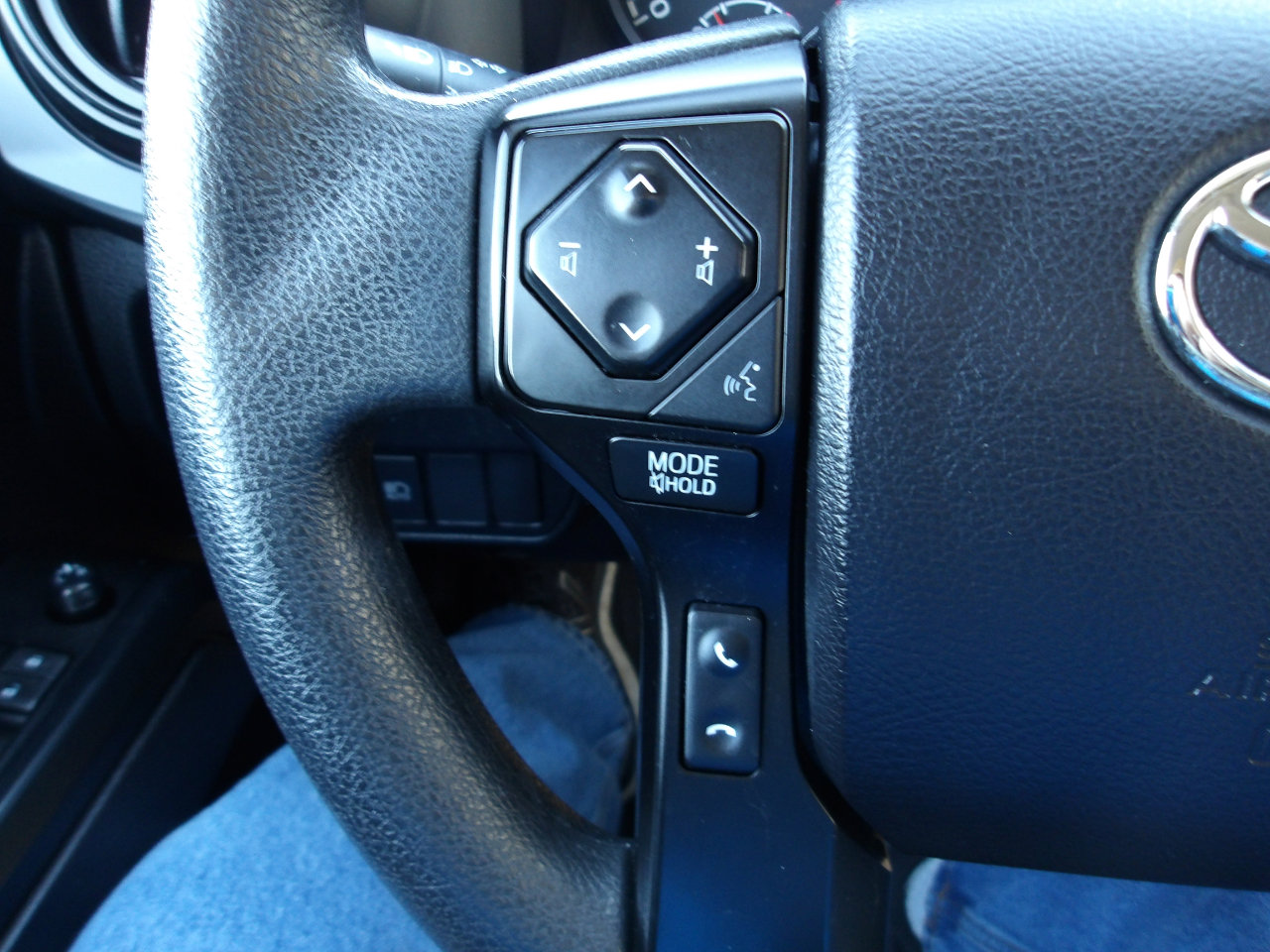 Used 2021 Toyota Tacoma SR5 image 15