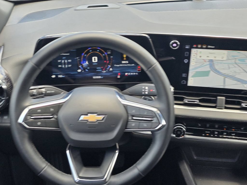 Used 2026 Chevrolet Equinox LT FWD image 15