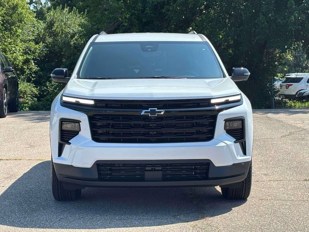 New 2027 Chevrolet Traverse LT w/ Midnight/Sport Edition FWD image 28