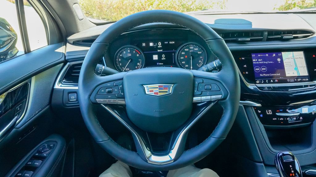 Certified 2025 Cadillac XT6 Premium Luxury w/ Technology Package image 35