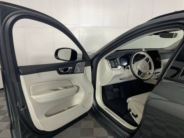 New 2026 Volvo XC60 T8 Ultra AWD/4WD image 26