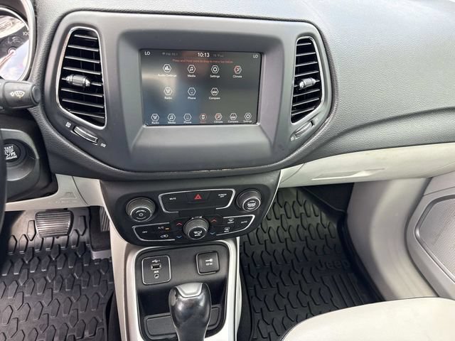 Used 2020 Jeep Compass Latitude FWD image 22