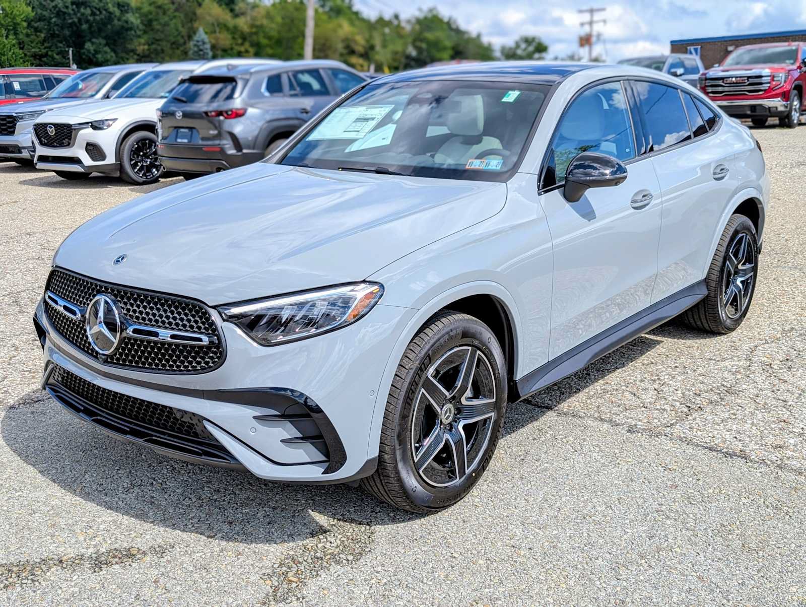 New 2027 Mercedes-Benz GLC 300 4MATIC image 1