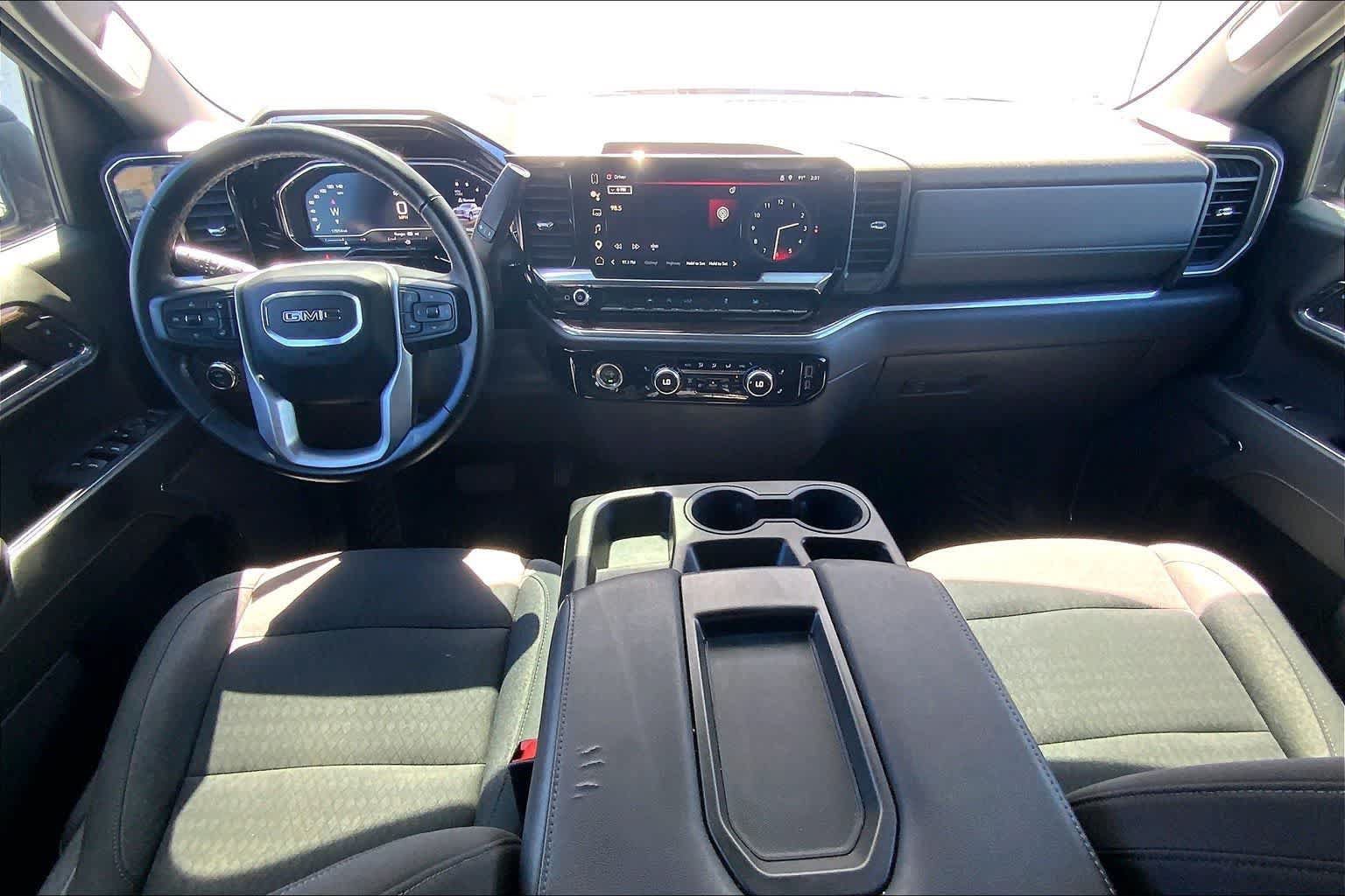 Used 2024 GMC Sierra 1500 Elevation RWD image 10