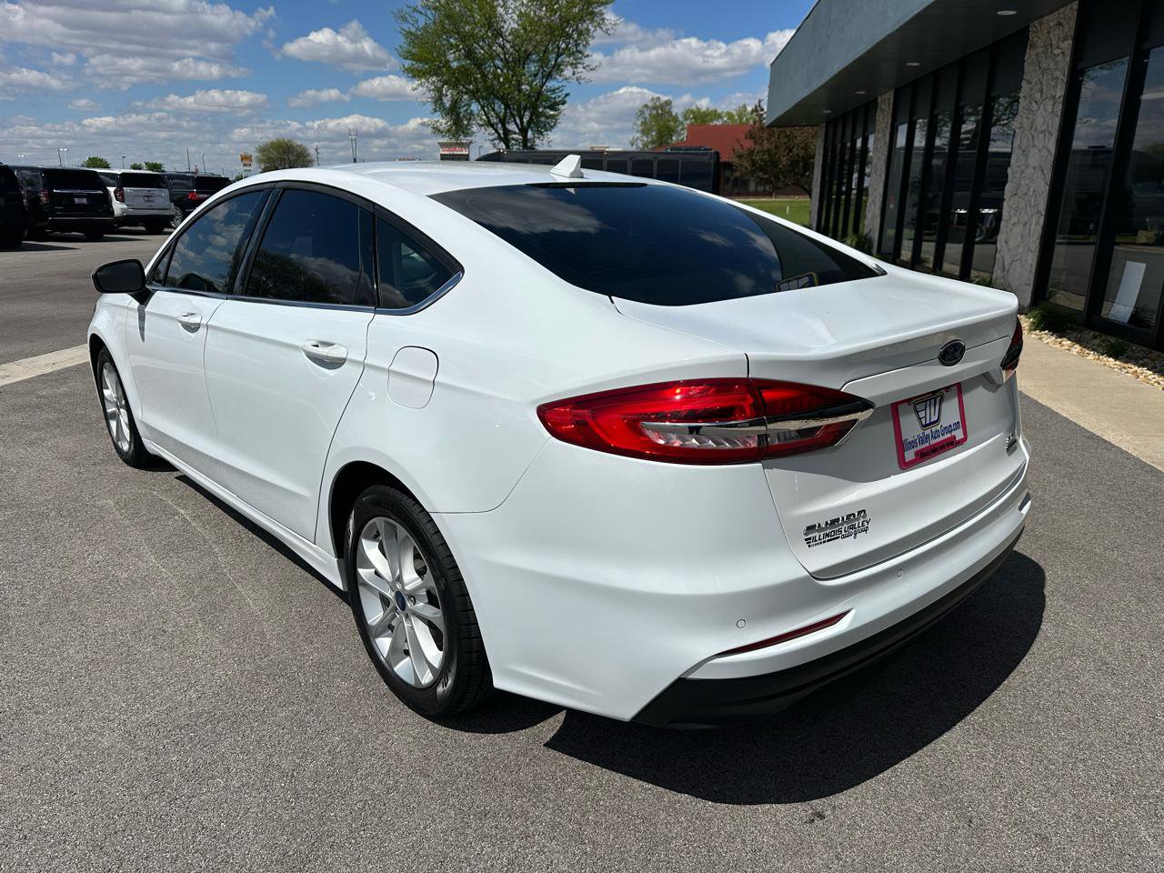 Used 2020 Ford Fusion SE FWD image 5